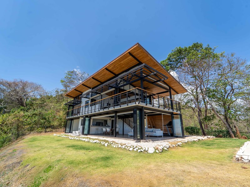 3 bed Single Family Homes For Sale in Playa Carrillo, Guanacaste - hero 7