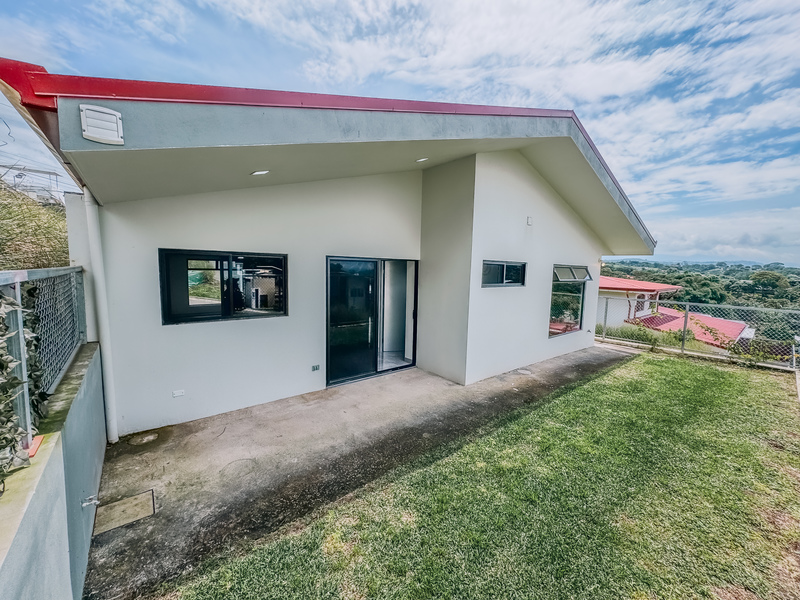 2 bed Single Family Homes For Sale in Grecia, Alajuela - hero 11