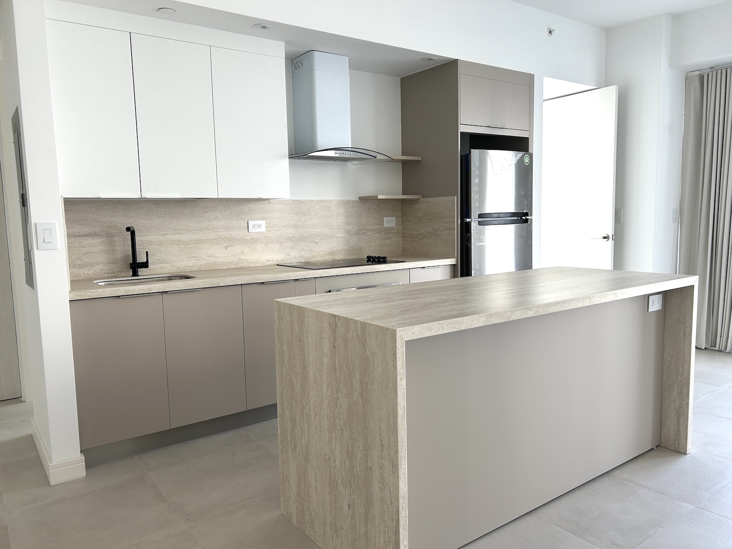 2 bed Apartment For Sale in Rohrmoser, San Jose - thumb 1