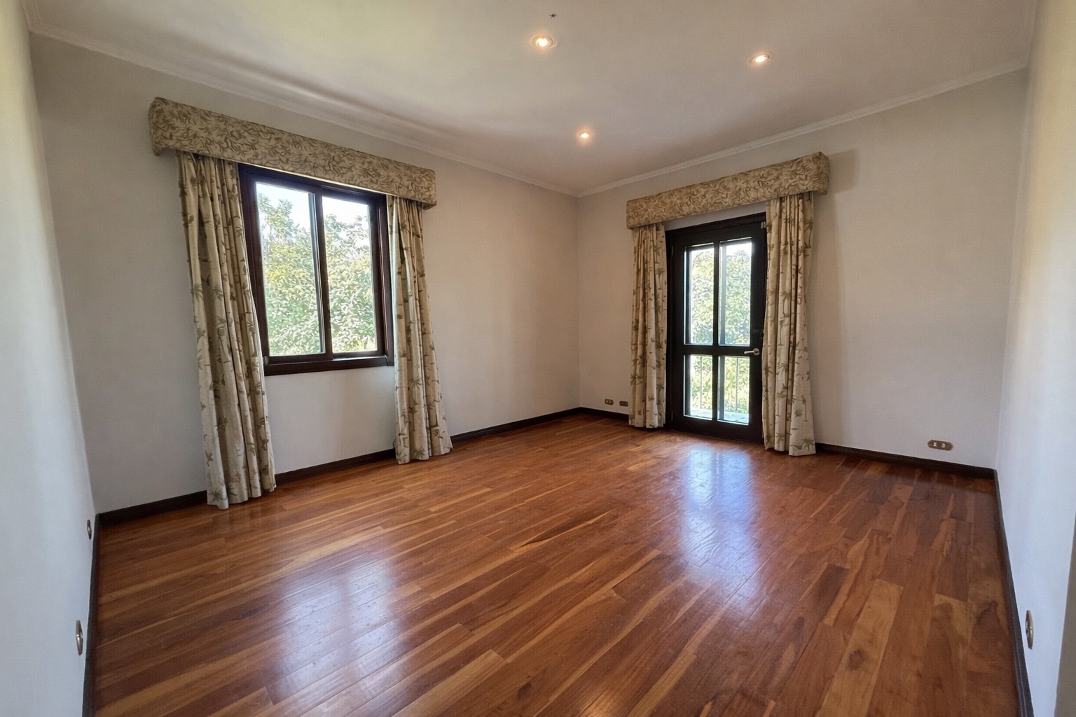 3 bed Apartment For Sale in Escazu, San Jose - thumb 11