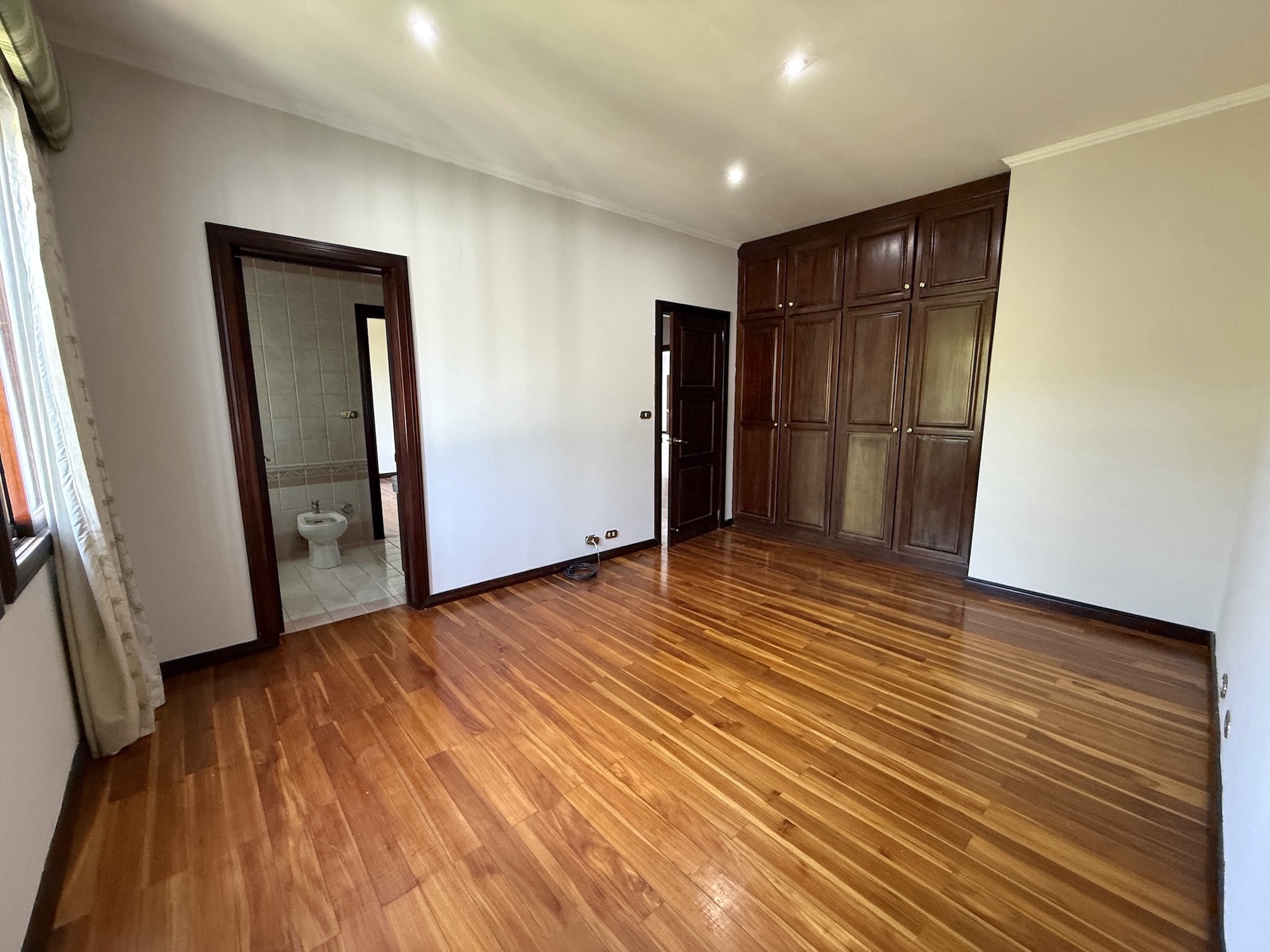 3 bed Apartment For Sale in Escazu, San Jose - thumb 17