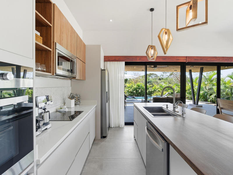 4 bed Single Family Homes For Sale in Playa Flamingo, Guanacaste - hero 7