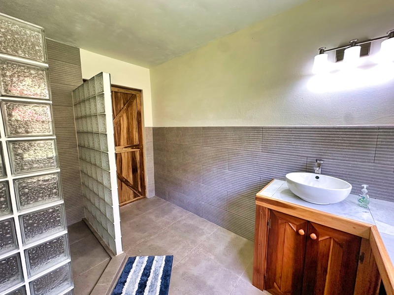 4 bed Single Family Homes For Sale in Puerto Viejo, Limón - hero 21