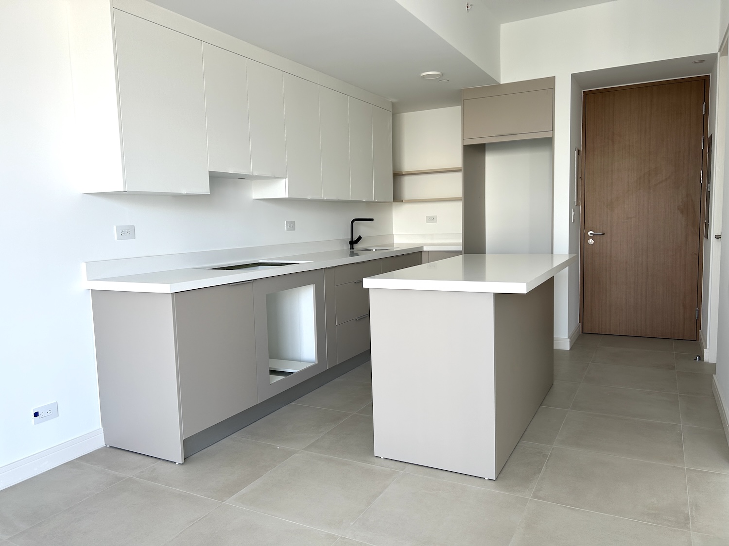 1 bed Condo For Sale in Rohrmoser, San Jose - thumb 1
