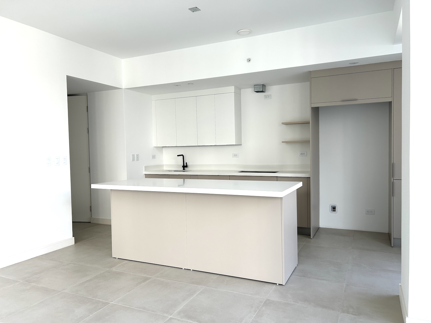 2 bed Apartment For Sale in Rohrmoser, San Jose - thumb 2