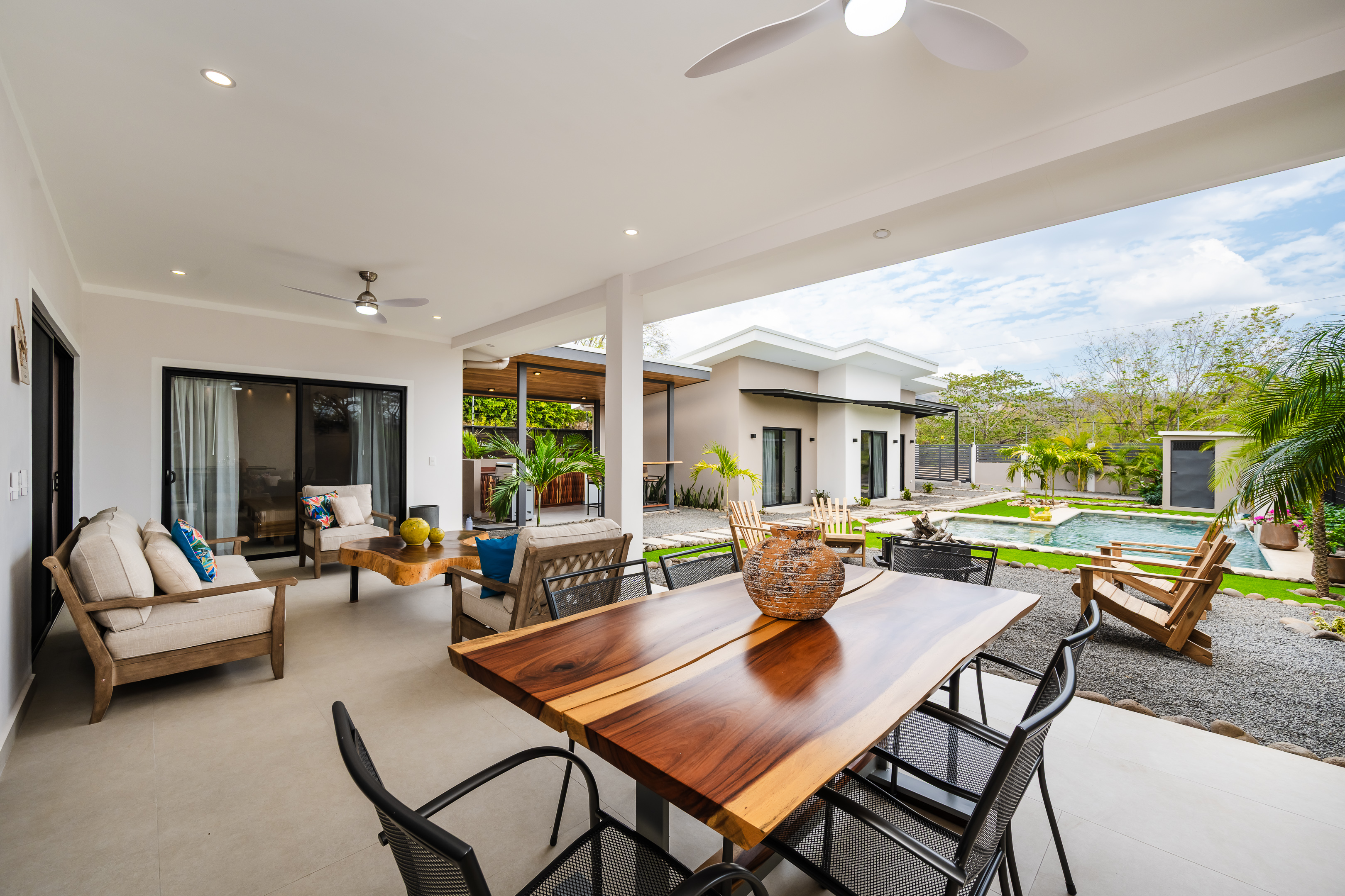 5 bed Single Family Homes For Sale in Playa Potrero, Guanacaste - thumb 18