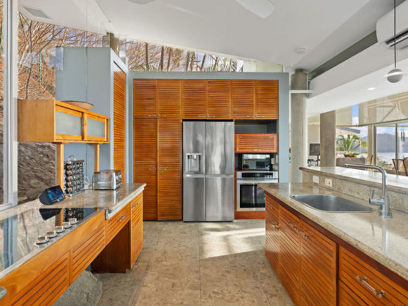 5 bed Single Family Homes For Sale in Playas Del Coco, Guanacaste - hero 7