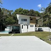  - Turn-Key Tropical Modern Retreat, 2 Bed/2.5 Bath Pool Home, large lot near beach