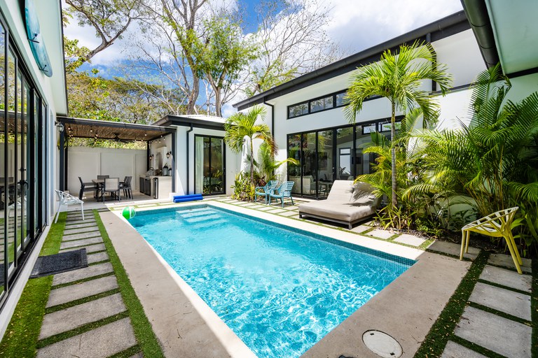 5 bed Single Family Homes For Sale in Playa Potrero, Guanacaste - thumb 26