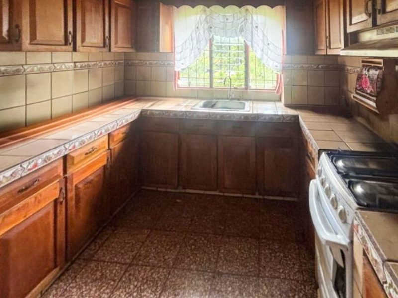 5 bed Single Family Homes For Sale in Atenas, Alajuela - hero 9