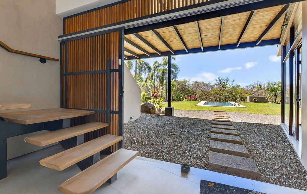 4 bed Single Family Homes For Sale in Tamarindo, Guanacaste - thumb 28
