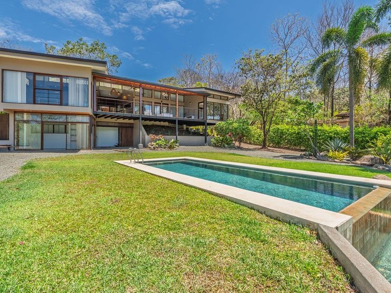 4 bed Single Family Homes For Sale in Tamarindo, Guanacaste - 1