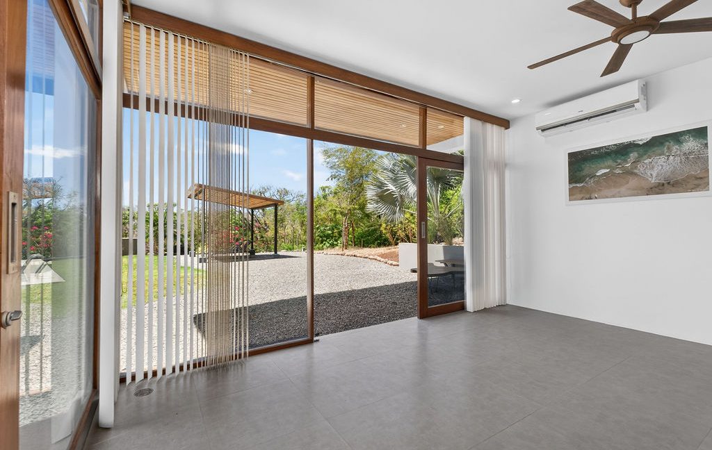 4 bed Single Family Homes For Sale in Tamarindo, Guanacaste - thumb 30