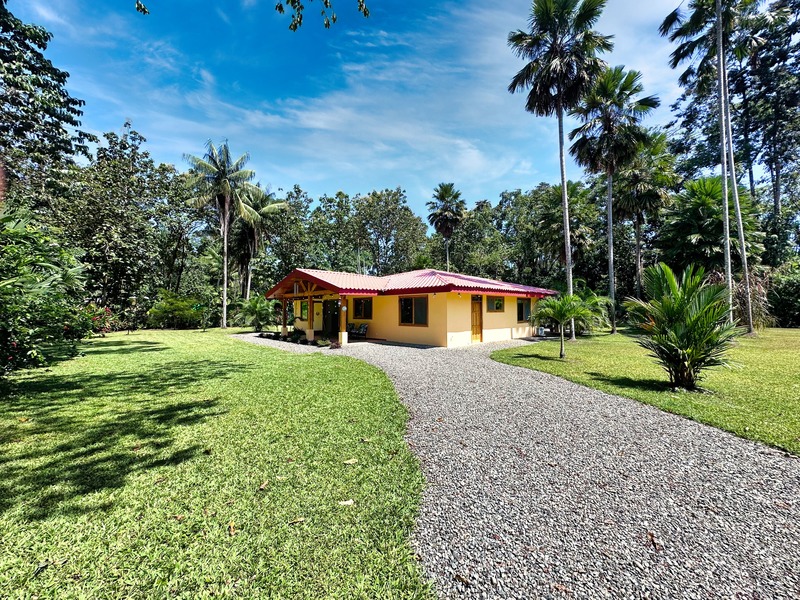 3 bed Single Family Homes For Sale in Cahuita, Limón - hero 26