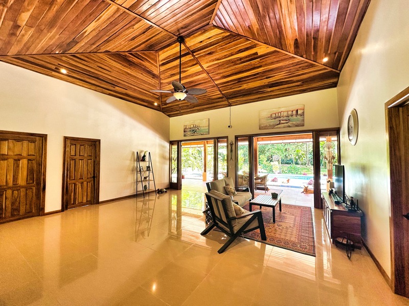 3 bed Single Family Homes For Sale in Cahuita, Limón - hero 6