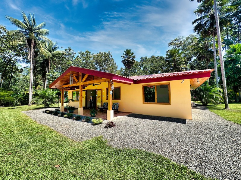 3 bed Single Family Homes For Sale in Cahuita, Limón - hero 28
