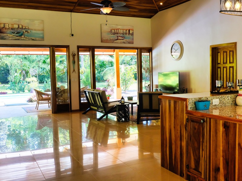 3 bed Single Family Homes For Sale in Cahuita, Limón - hero 8