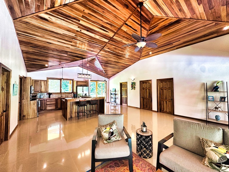 3 bed Single Family Homes For Sale in Cahuita, Limón - hero 4