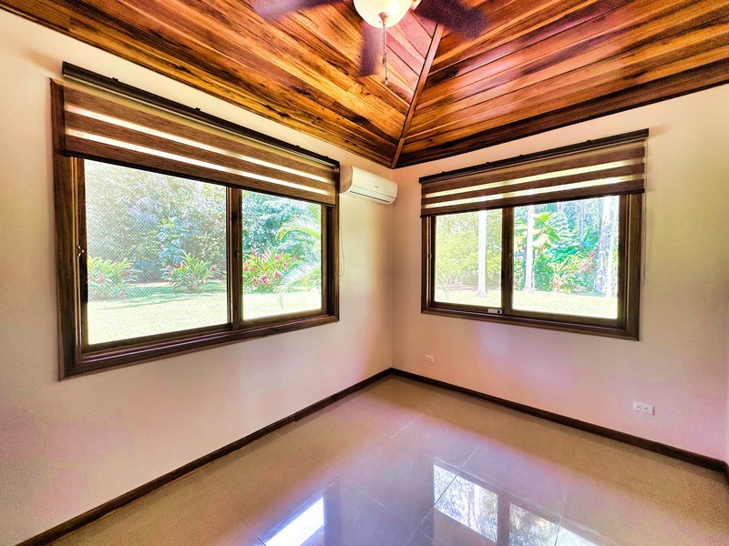 3 bed Single Family Homes For Sale in Cahuita, Limón - hero 14