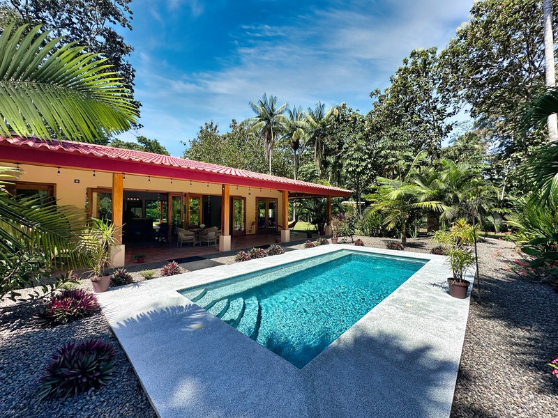 3 bed Single Family Homes For Sale in Cahuita, Limón - hero 21
