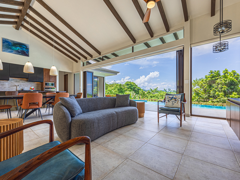 3 bed Single Family Homes For Sale in Ojochal, Puntarenas - hero 16