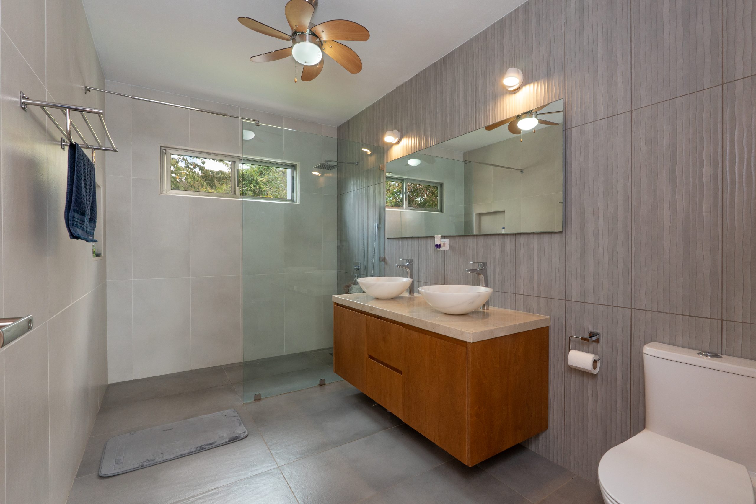 6 bed Single Family Homes For Sale in Playa Brasilito, Guanacaste - thumb 15
