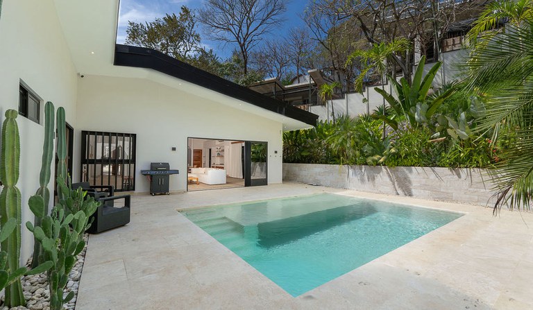5 bed Single Family Homes For Sale in Playa Grande, Guanacaste - thumb 1