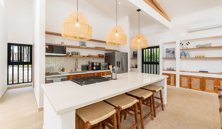 5 bed Single Family Homes For Sale in Playa Grande, Guanacaste - thumb 12