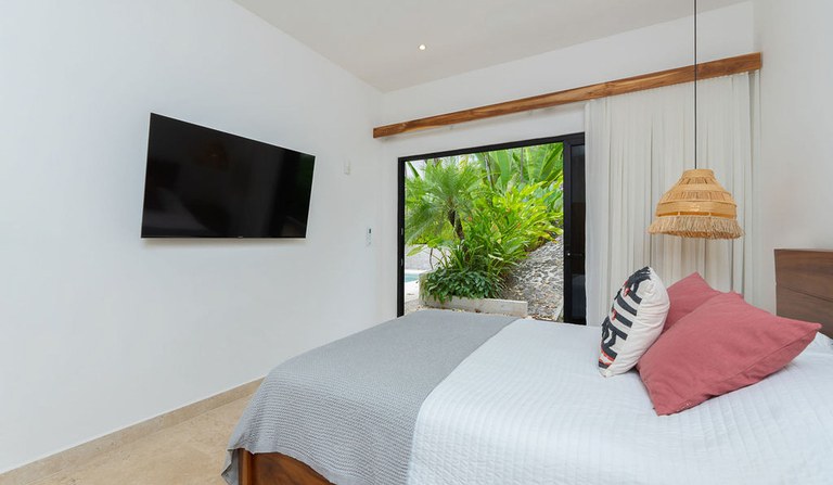 5 bed Single Family Homes For Sale in Playa Grande, Guanacaste - thumb 21