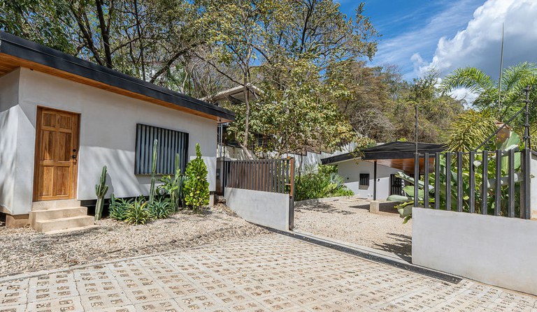 5 bed Single Family Homes For Sale in Playa Grande, Guanacaste - thumb 26