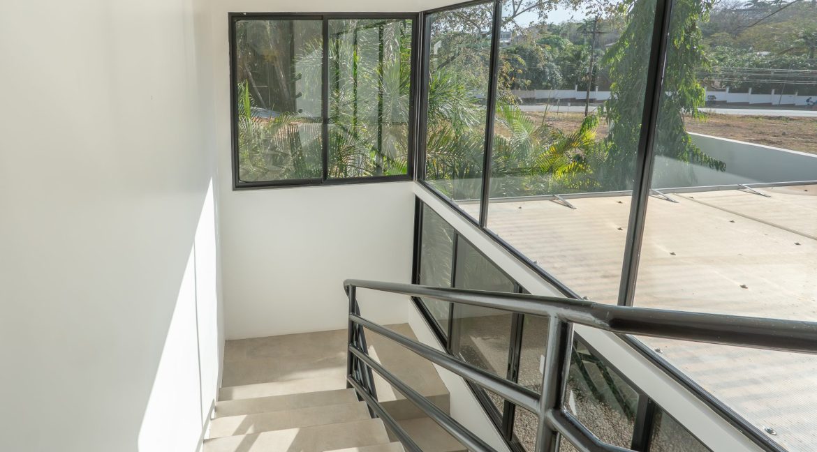 4 bed Single Family Homes For Sale in Tamarindo, Guanacaste - thumb 9