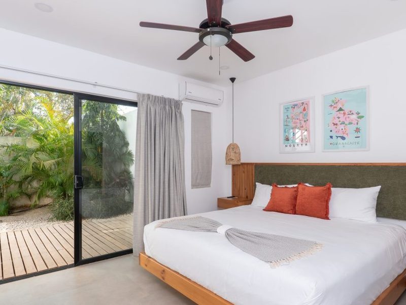 4 bed Single Family Homes For Sale in Tamarindo, Guanacaste - hero 16