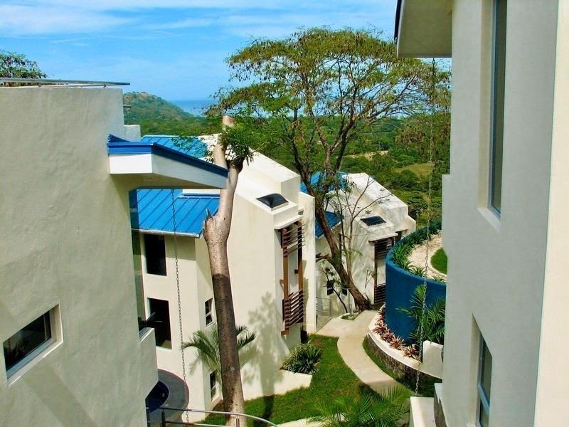 3 bed Single Family Homes For Sale in Playas Del Coco, Guanacaste - hero 4