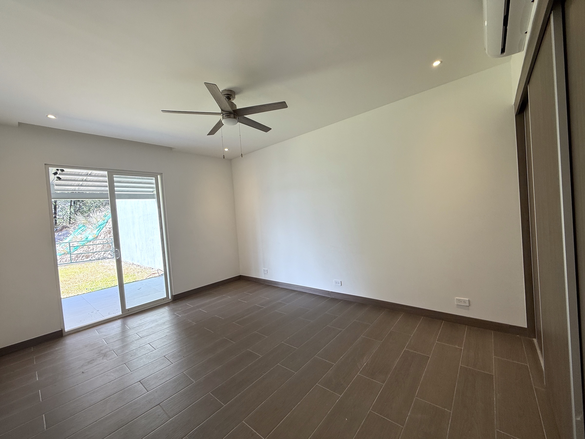 3 bed Apartment For Rent in Guachipelin De Escazu, San Jose - thumb 10