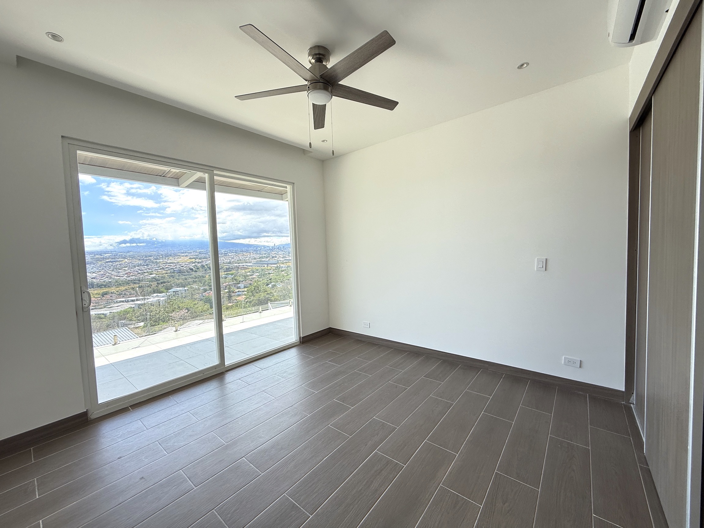 3 bed Apartment For Rent in Guachipelin De Escazu, San Jose - thumb 8