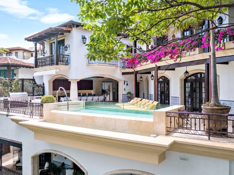 7 bed Single Family Homes For Sale in Playa Danta, Guanacaste - hero 2