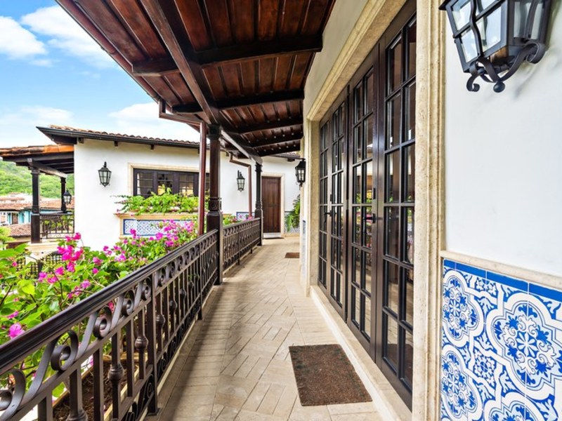 7 bed Single Family Homes For Sale in Playa Danta, Guanacaste - hero 3