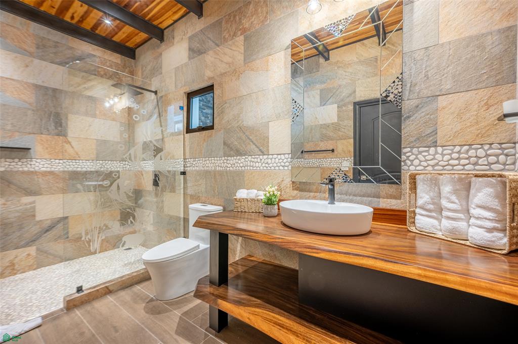 5 bed Single Family Homes For Sale in Playa Grande, Guanacaste - thumb 19