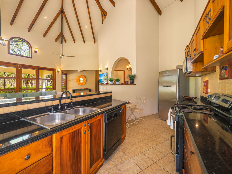 4 bed Single Family Homes For Sale in Junquillal, Guanacaste - hero 11