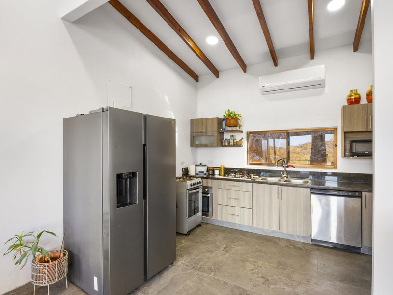 6 bed Single Family Homes For Sale in Playa Potrero, Guanacaste - hero 6