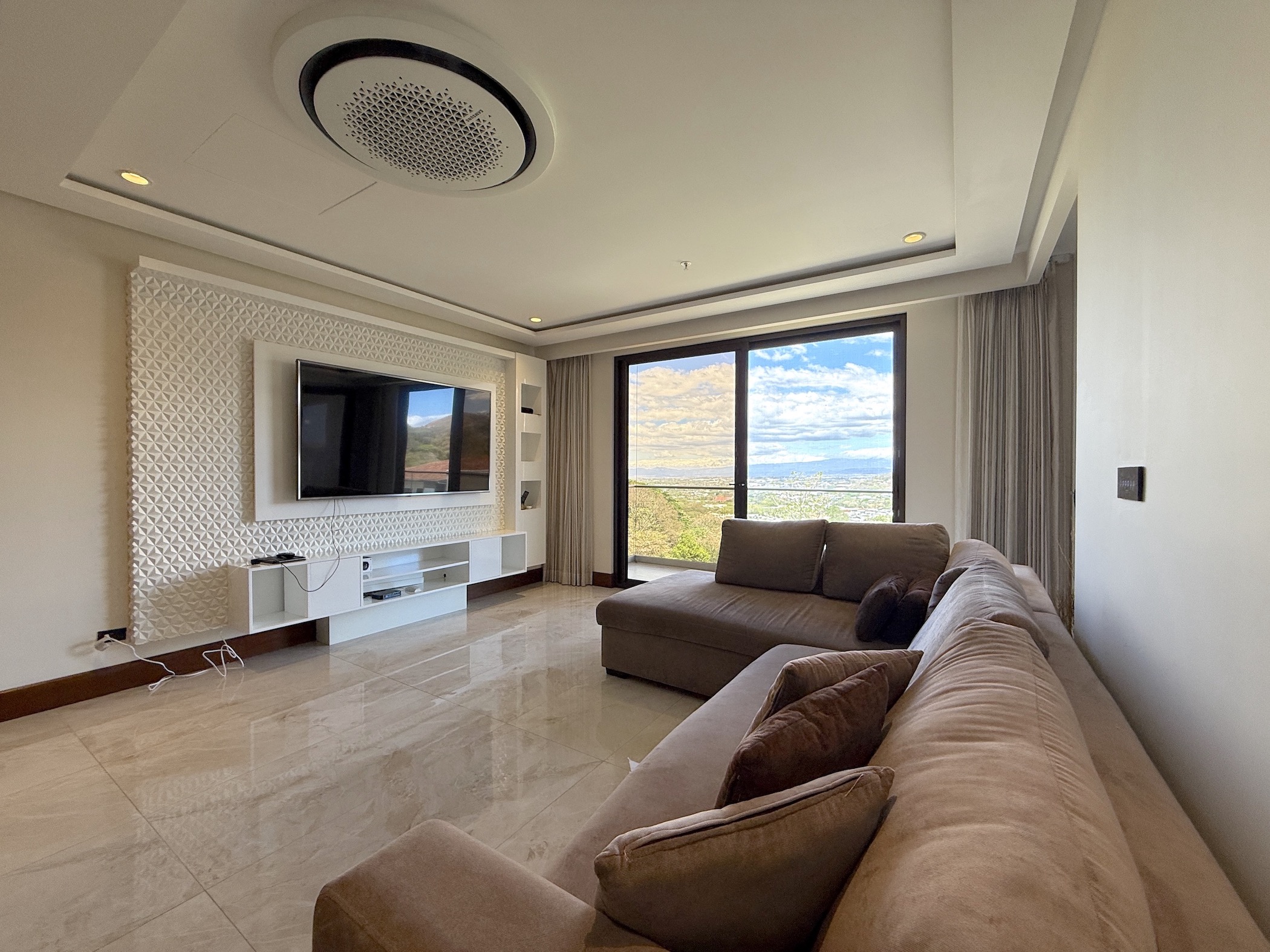 2 bed Apartment For Rent in Santa Ana, San Jose - thumb 1
