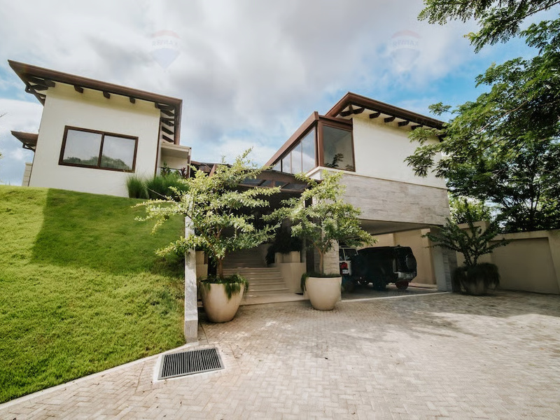 5 bed Single Family Homes For Sale in Playa Conchal, Guanacaste - hero 19