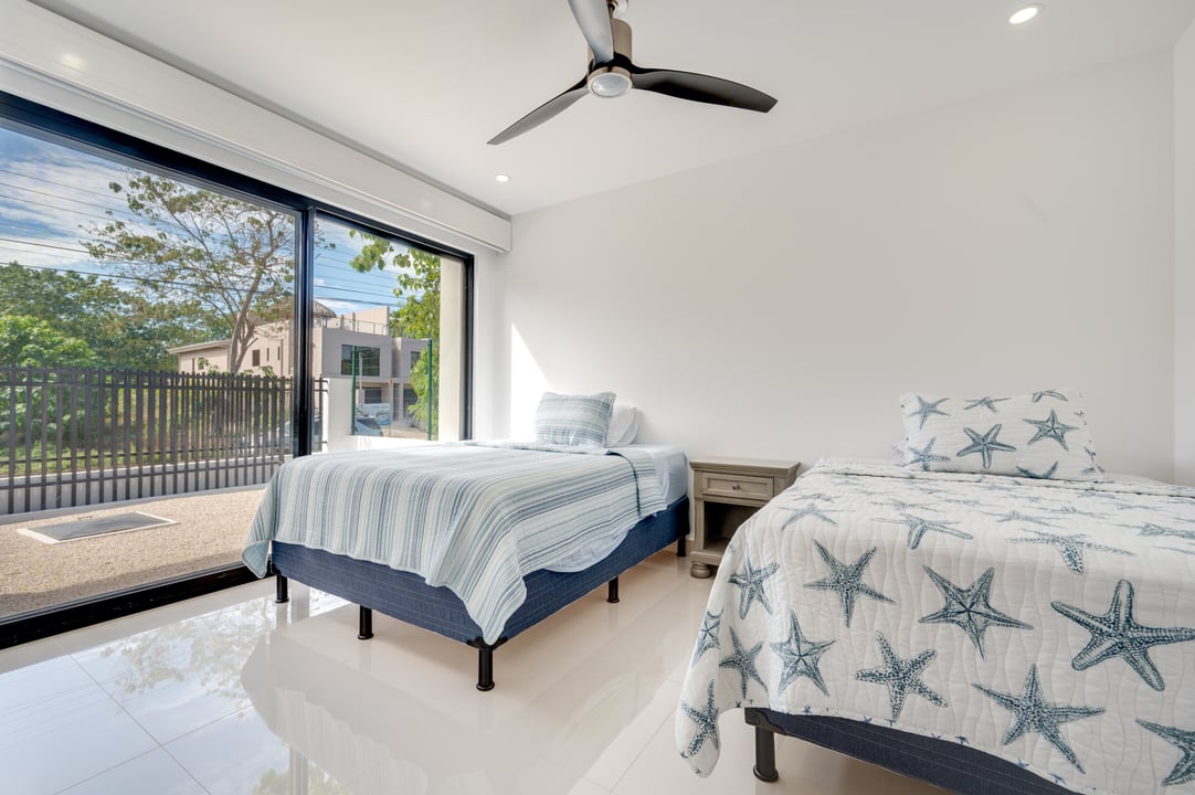 6 bed Single Family Homes For Sale in Playa Flamingo, Guanacaste - thumb 17