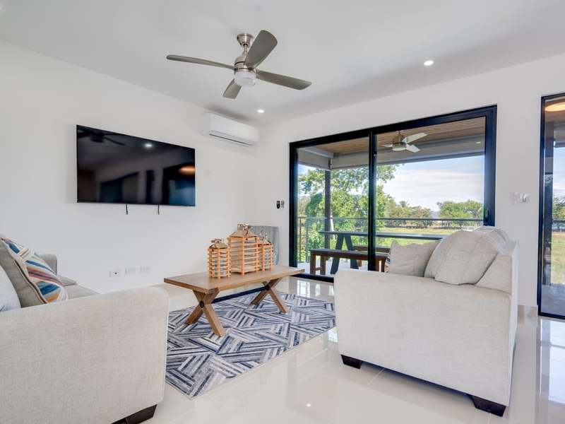 6 bed Single Family Homes For Sale in Playa Flamingo, Guanacaste - hero 3