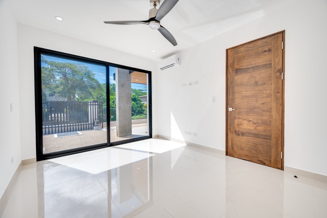 6 bed Single Family Homes For Sale in Playa Flamingo, Guanacaste - thumb 24