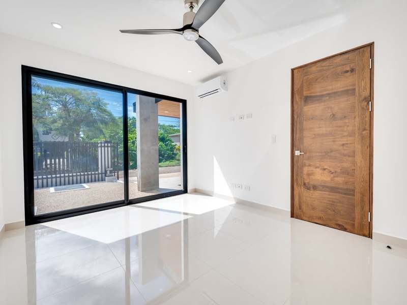 6 bed Single Family Homes For Sale in Playa Flamingo, Guanacaste - hero 24