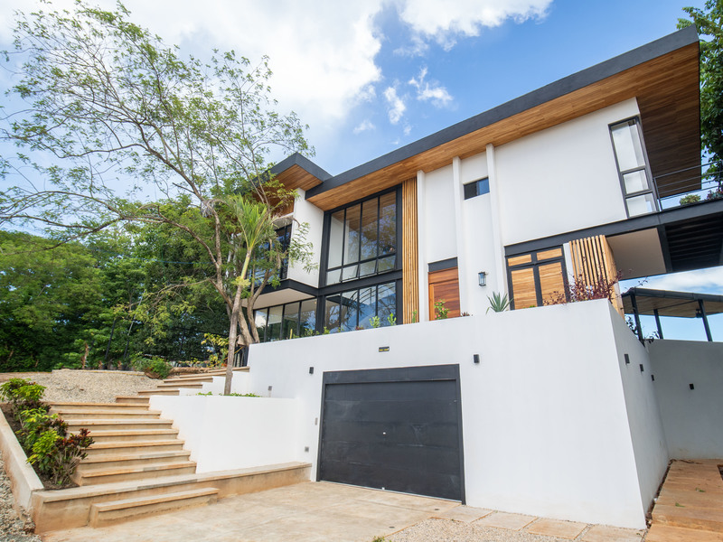 5 bed Single Family Homes For Sale in Playa Grande, Guanacaste - hero 3