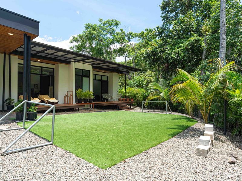 4 bed Single Family Homes For Sale in Playa Grande, Guanacaste - hero 26