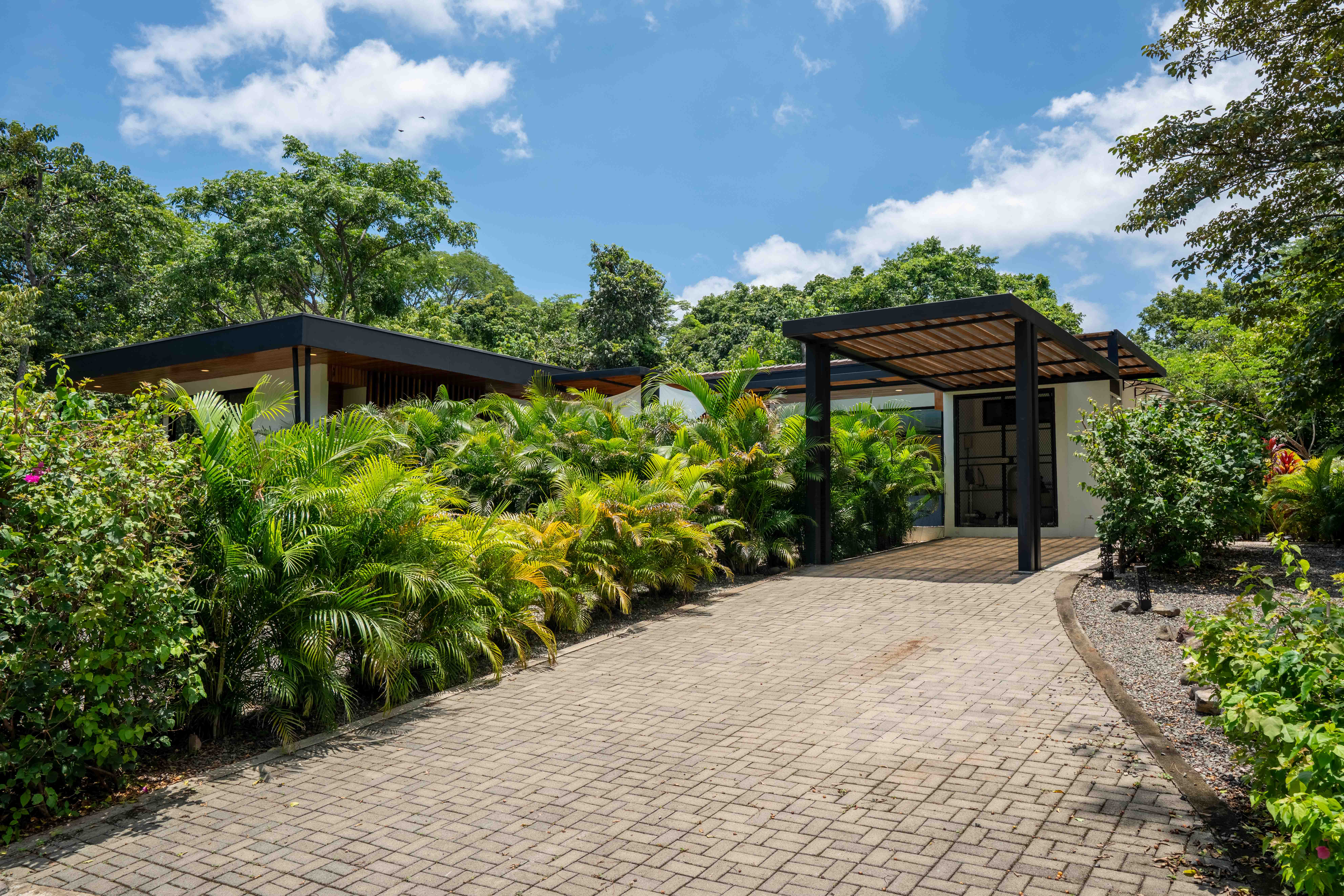 4 bed Single Family Homes For Sale in Playa Grande, Guanacaste - thumb 25