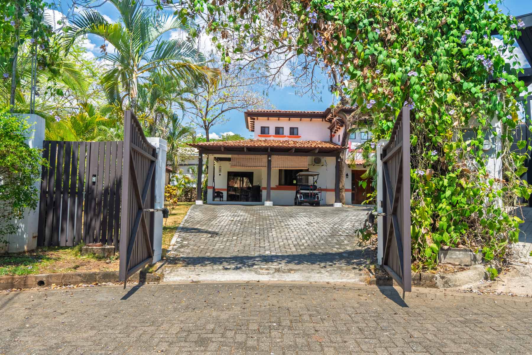 3 bed Single Family Homes For Sale in Tamarindo, Guanacaste - thumb 1